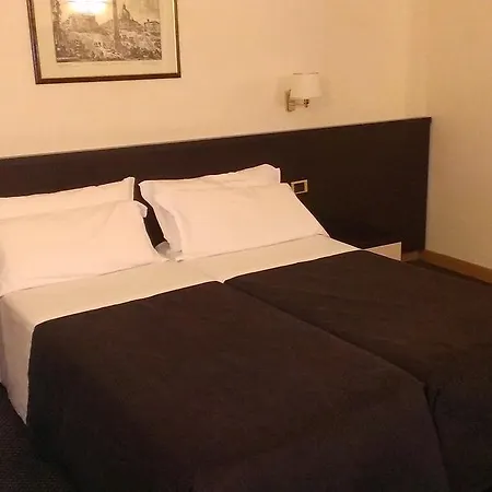 Hotell Tritone