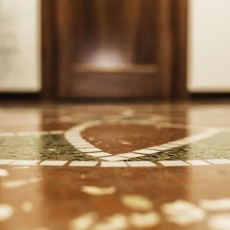 Πανσιόν Maison Colosseo 3*