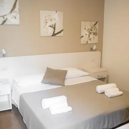 Anna Bed & Breakfast 2*