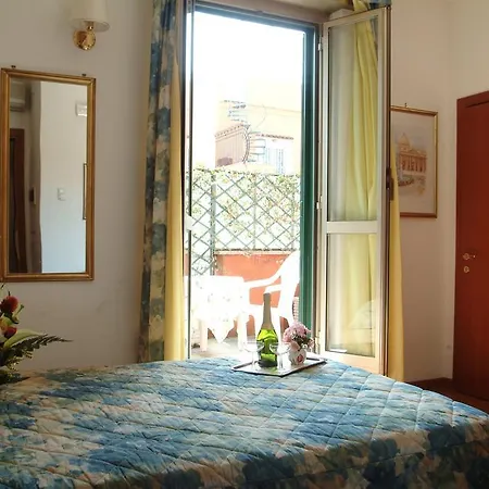 Hotel Tirreno 3*