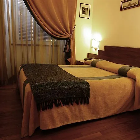 All'ombra Del Cupolone Guest house 2*