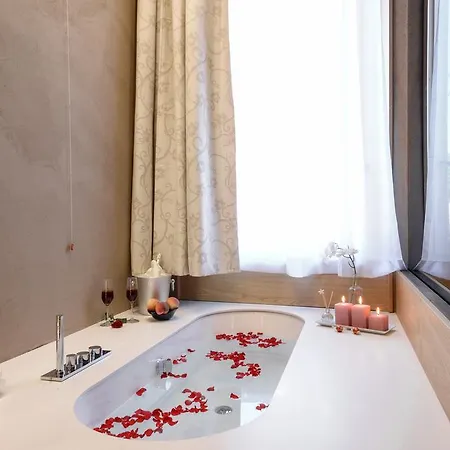 Sun Luxury Pantheon Rzym