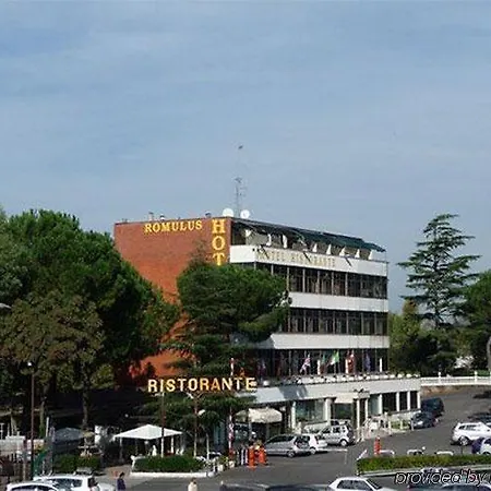 Romulus Hotel