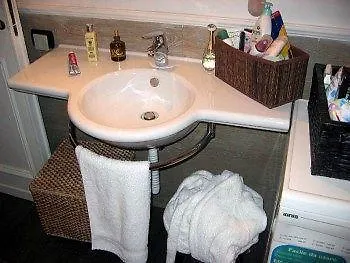 103 Bed & Breakfast *