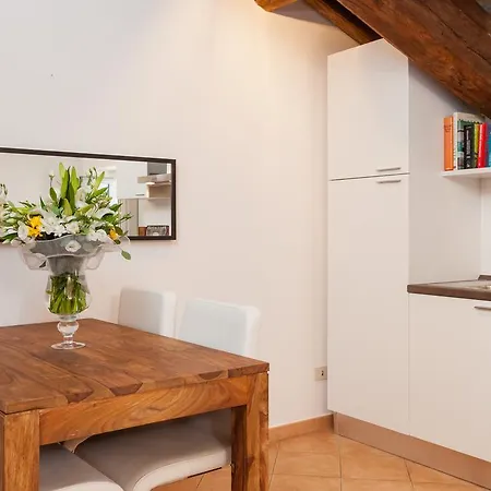 Maisonette Farnese Rome