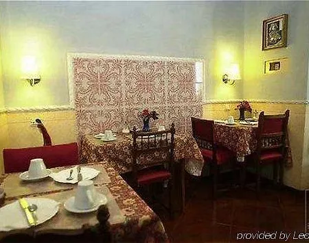 Picasso Hotel *