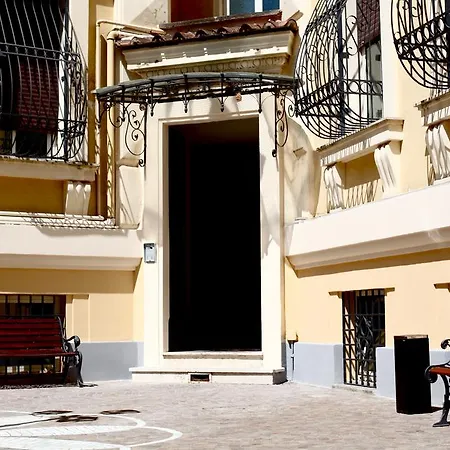 Torlonia 4*