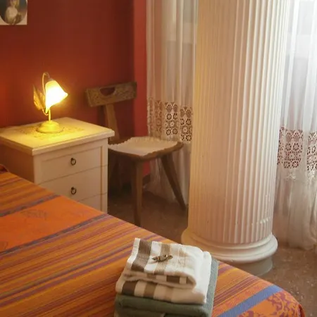 Bed & Breakfast Passeggiate Romane 2*
