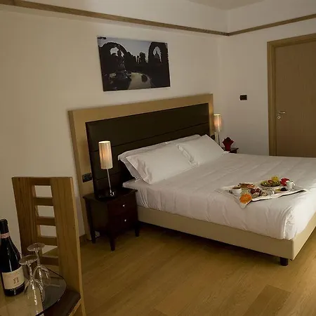 Ginevra Palace Hotel 3*