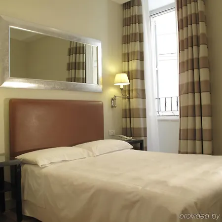 Hotel Santa Chiara 3*
