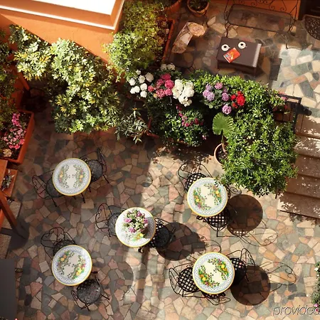 Modigliani Hotel