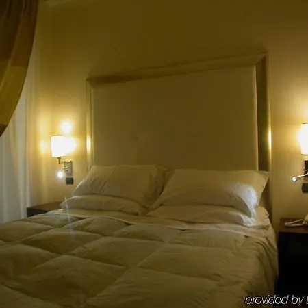 The 3* Roma