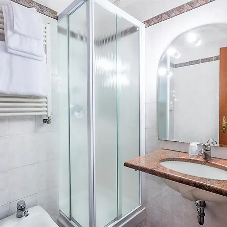 Raeli Siracusa 3* Рим