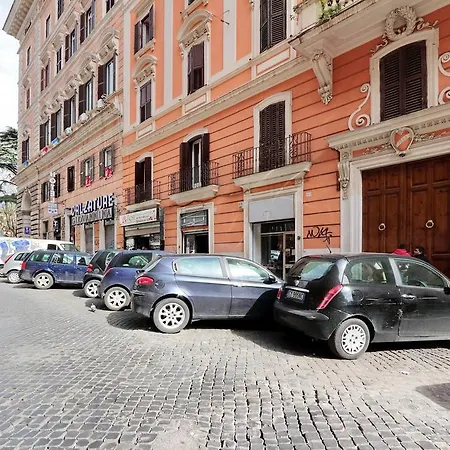 Lucky Domus 2* Rome