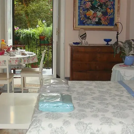 Cagliari House * Rome