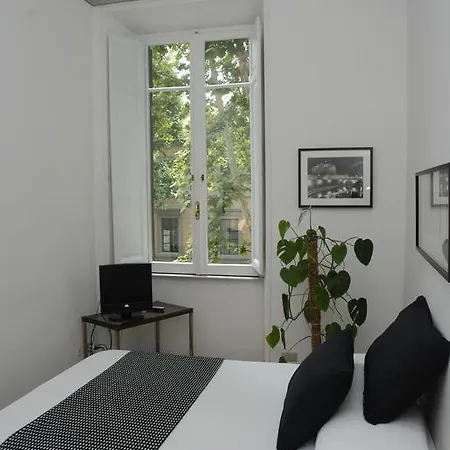 Apartment Bianco E Nero Rome