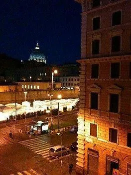 La Cupola Del Vaticano 2* Řím