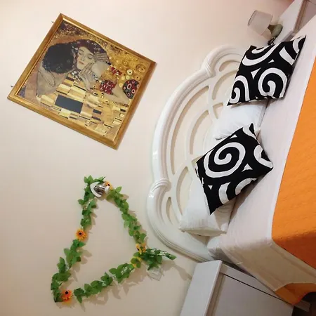Vatican Golden Bed & Breakfast *