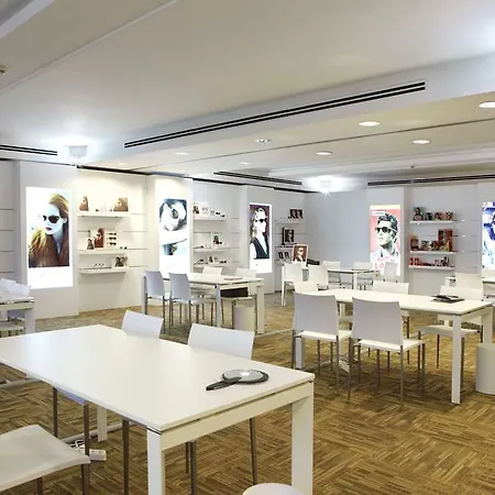 Hotell Precise House Mantegna