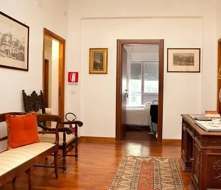 2 Passi Da Bed and Breakfast 2*
