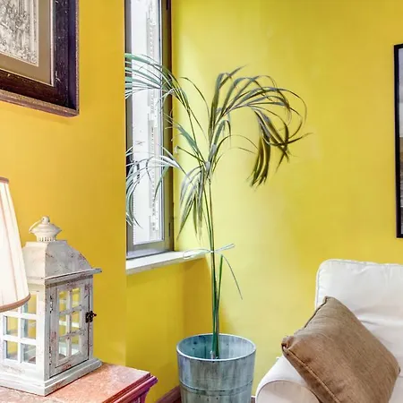 Spanish Steps Apartment *