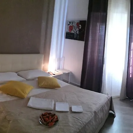 Bed Cinecittadue * Rome