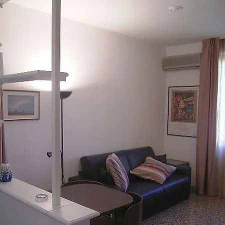 Apartment Cathy