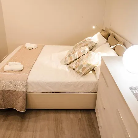 Madonna Dei Monti Apartment