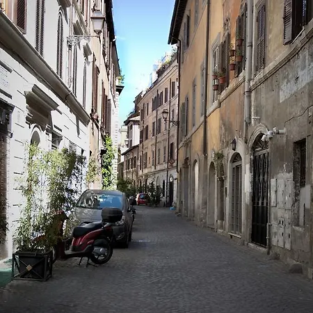 Madonna Dei Monti Apartment