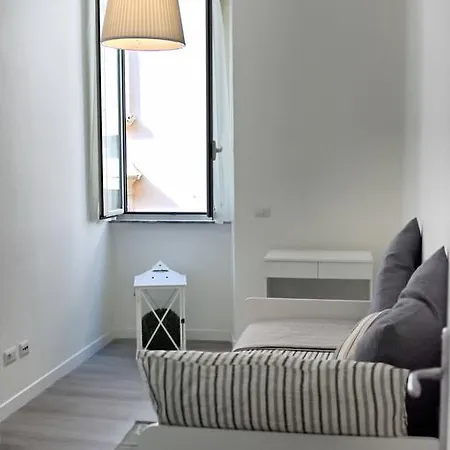 Madonna Dei Monti Apartment *
