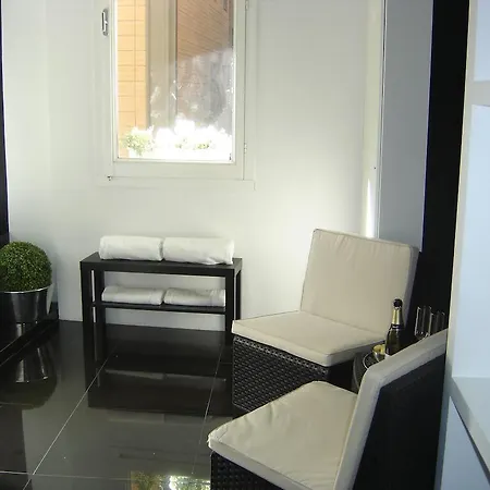 Hotel Domus Borgognona Roma