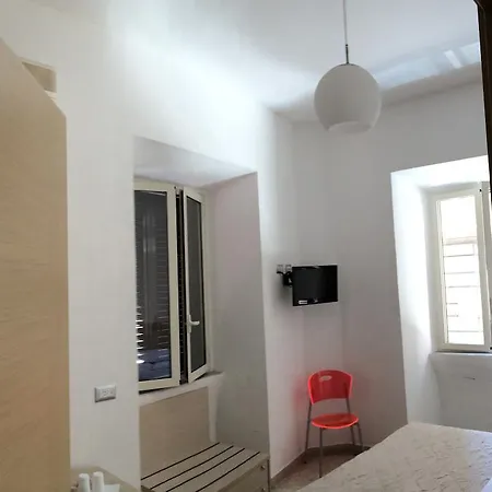 Giorni A Řím