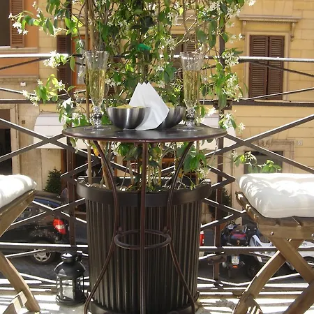 Domus Borgognona 2* Roma