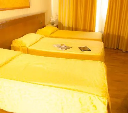 Clelia Palace Rom