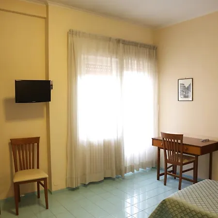 Hotel Casa Piccole Ancelle Di Cristo Re