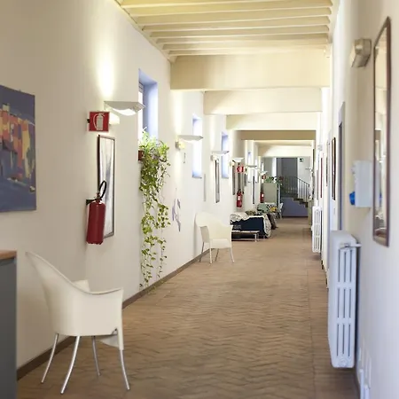 Hostel Orsa Maggiore For Women Only *