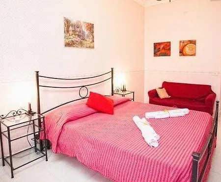 Bed & Breakfast La Casa Romana 4*