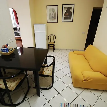 Emanuela Hostel