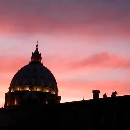 All'ombra Del Cupolone Rome