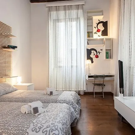 Apartment In Mial House