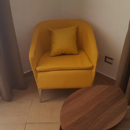 Guest house Una Finestra Su Monti 3*