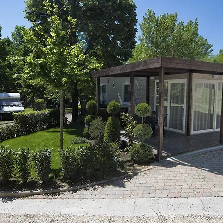 Flaminio Village Park