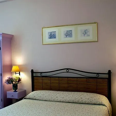 Hotell Lilium Boutique 3*
