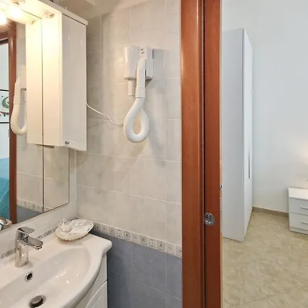 San Pietro's - Guest house 2*