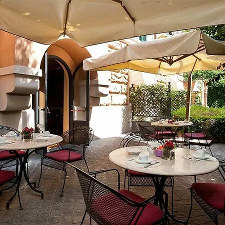Aventino 3* Rome