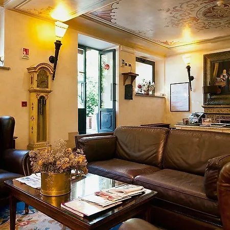Aventino 3* Rome