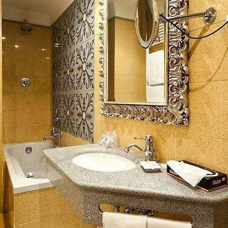 Aventino 3* Rome