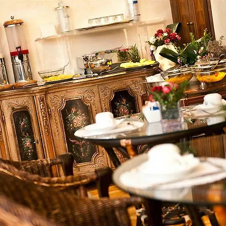 Aventino 3* Rome