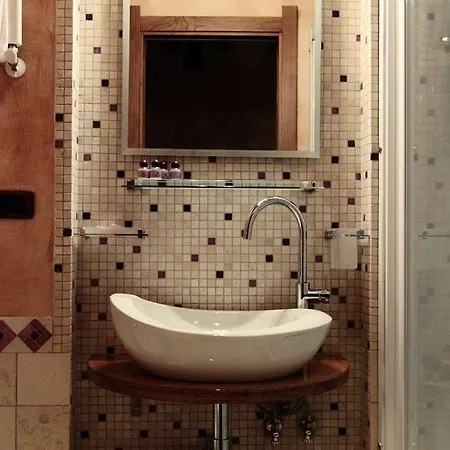 Condotti Guest house Rome