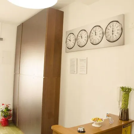Girasole 3* Rome